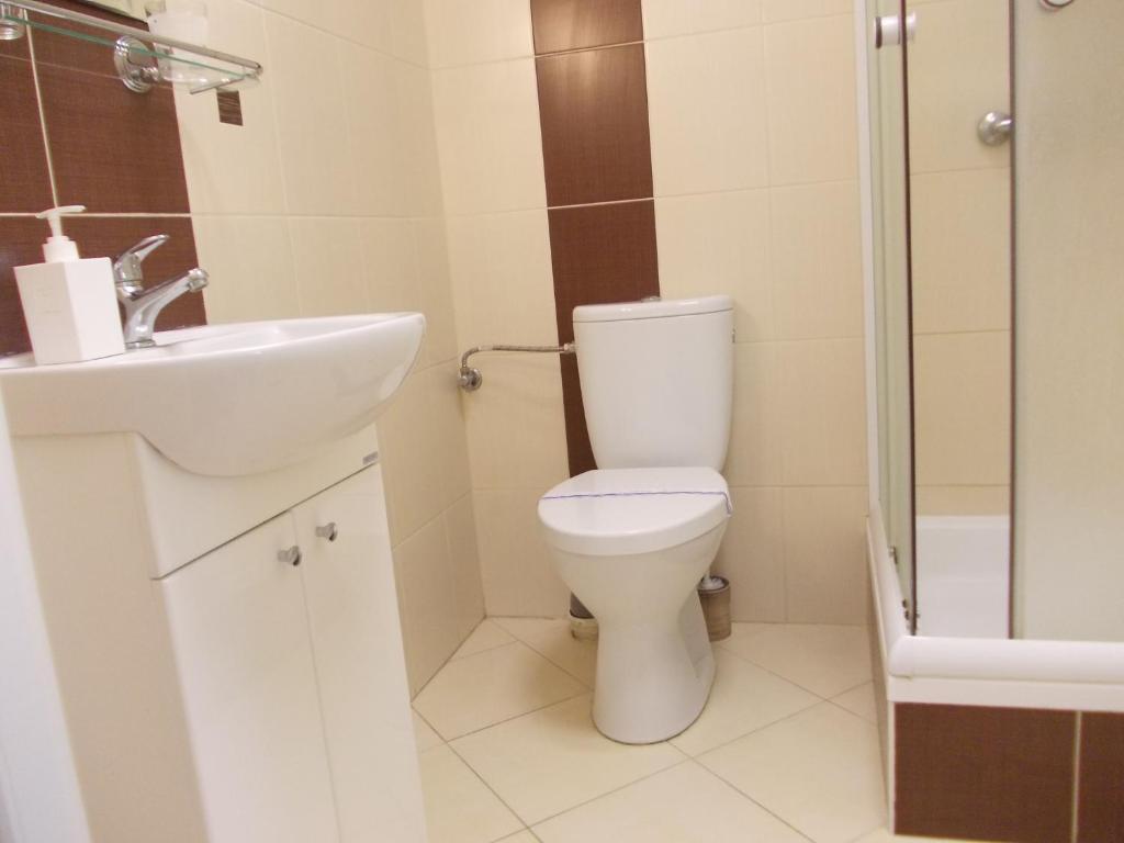 Single Room,816017696:JPEG